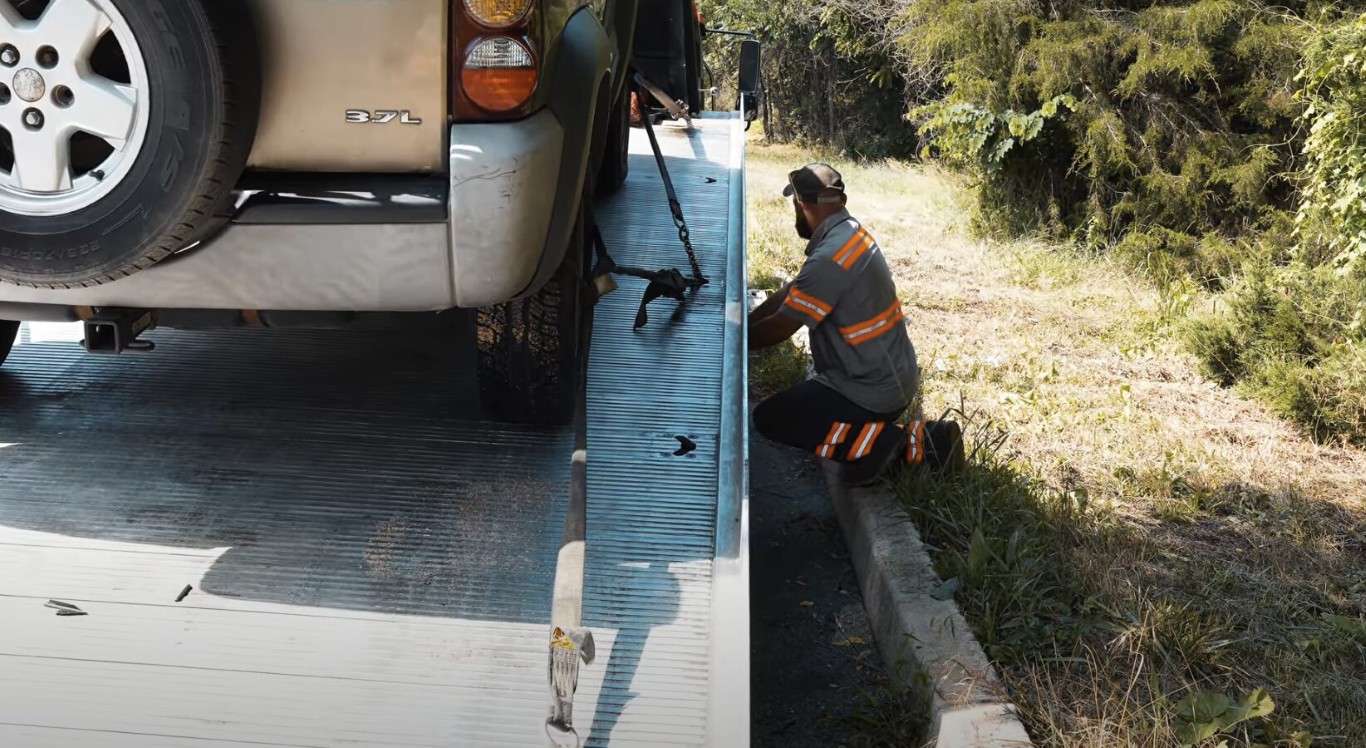 Professional towing technician providing 24/7 emergency roadside service in Cerritos, CA